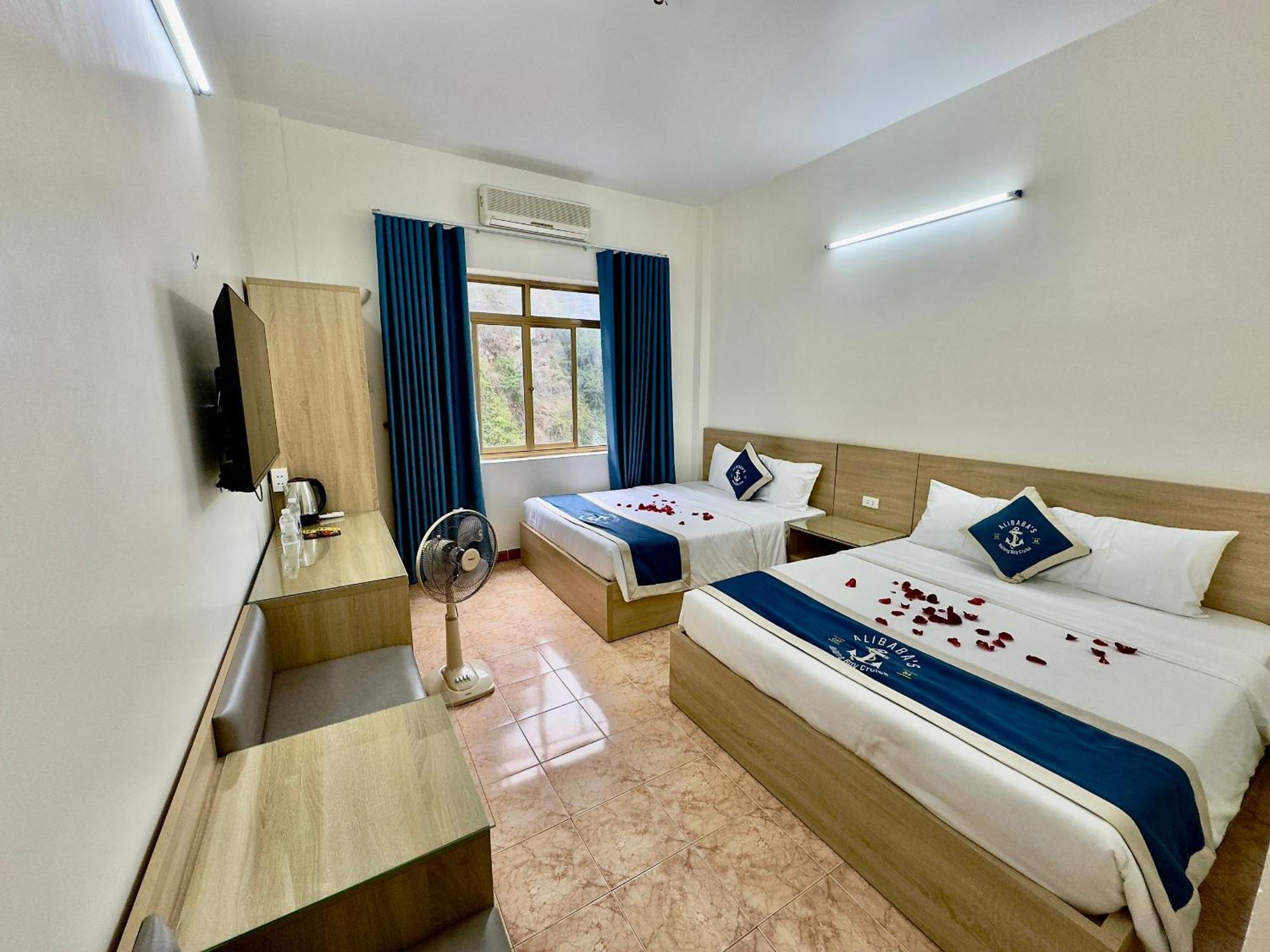 Cat Ba Plaza Hotel Dong Khe Sau Екстер'єр фото