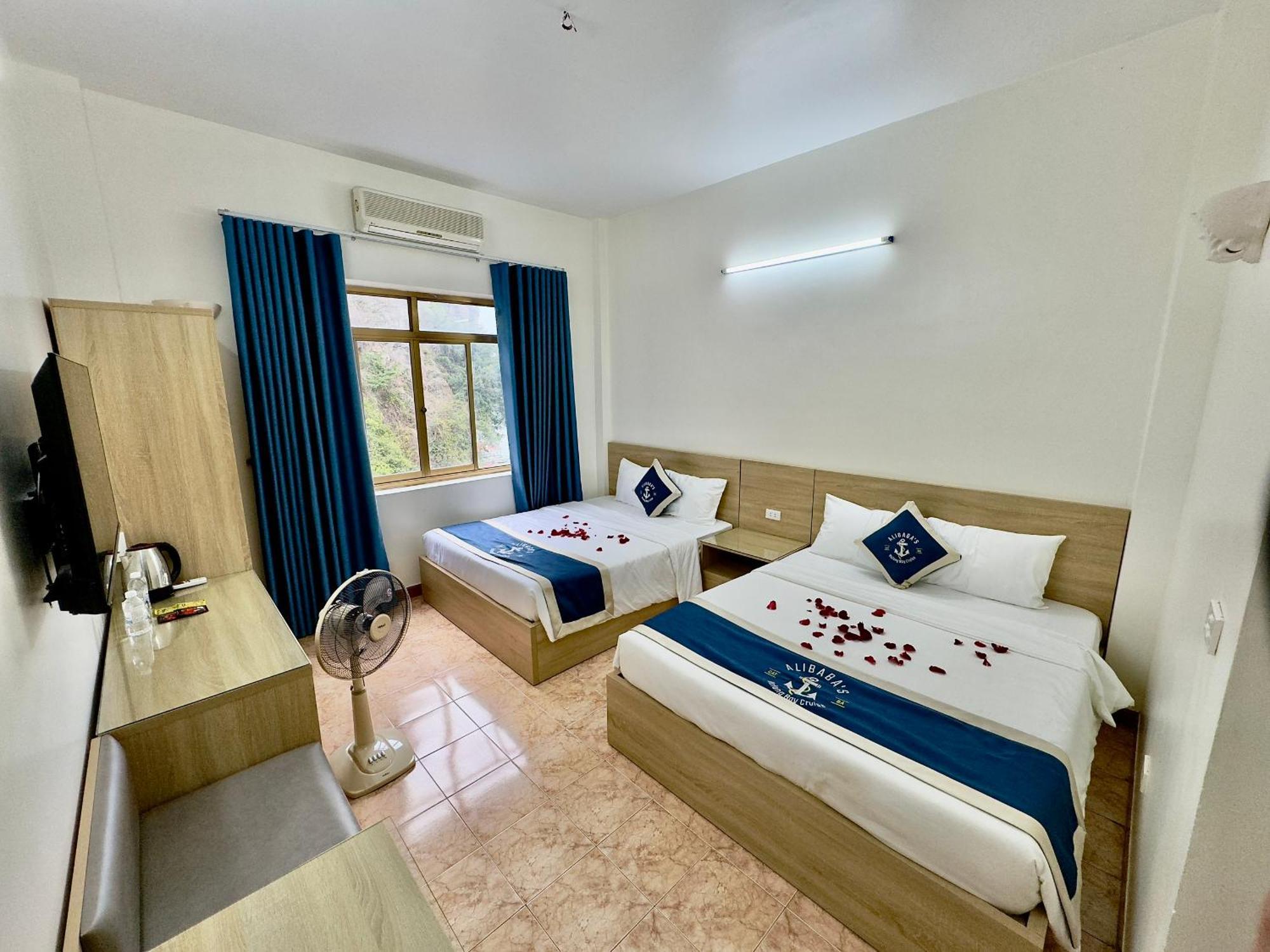 Cat Ba Plaza Hotel Dong Khe Sau Екстер'єр фото