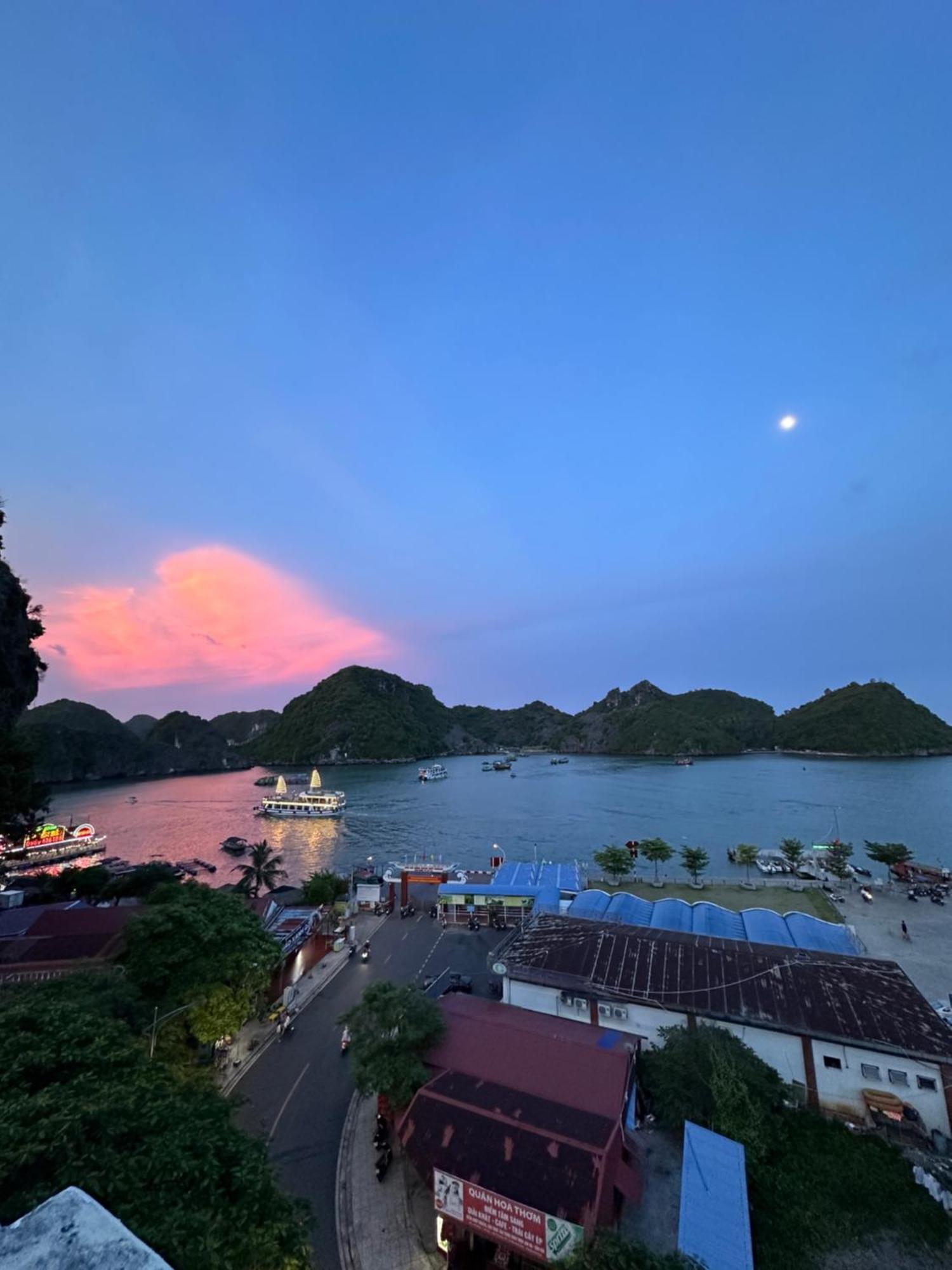 Cat Ba Plaza Hotel Dong Khe Sau Екстер'єр фото